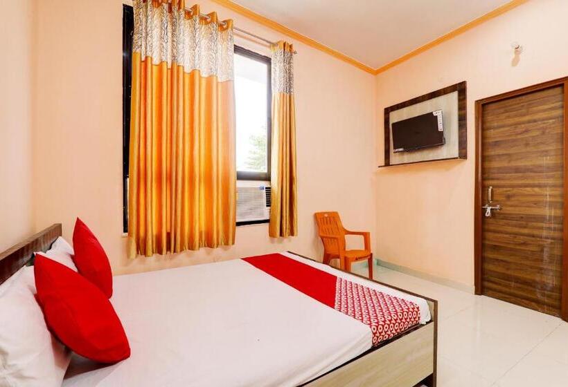 Oyo Flagship Hotel Cp Residency
