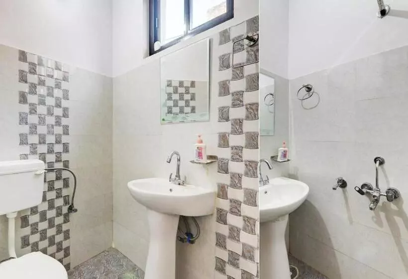 Oyo Flagship Hotel Cp Residency