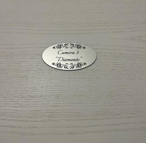 펜션 Acquamarina Luxury Rooms