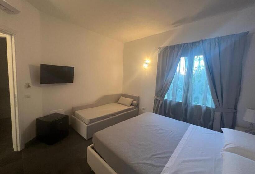 펜션 Acquamarina Luxury Rooms