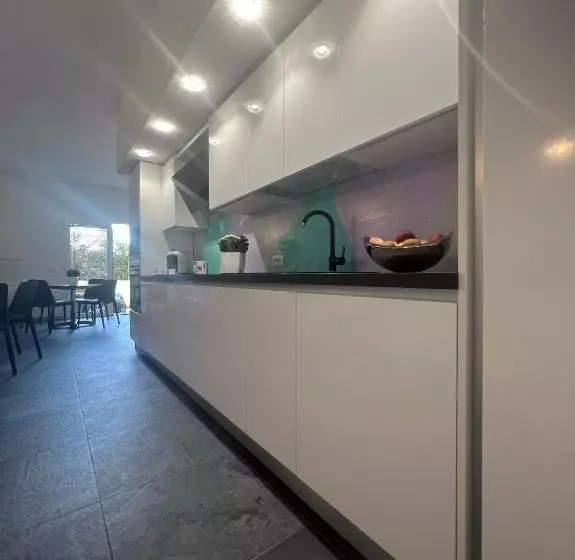 ペンション Acquamarina Luxury Rooms