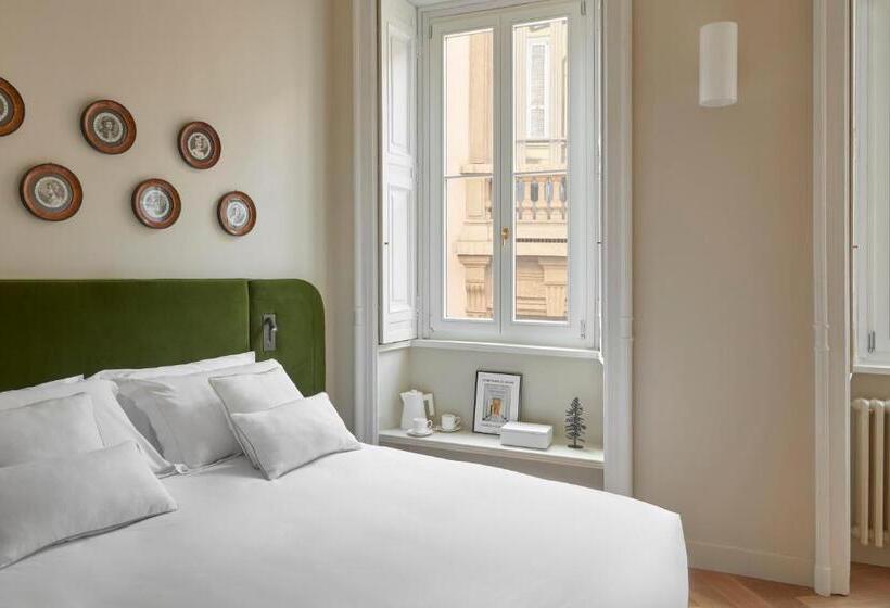 پانسیون Crossing Manzoni