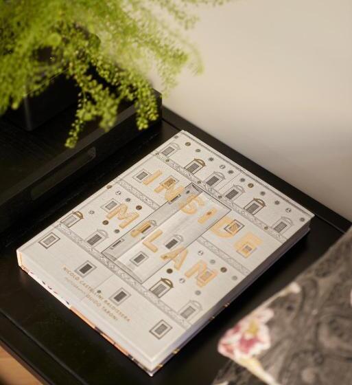 پانسیون Crossing Manzoni