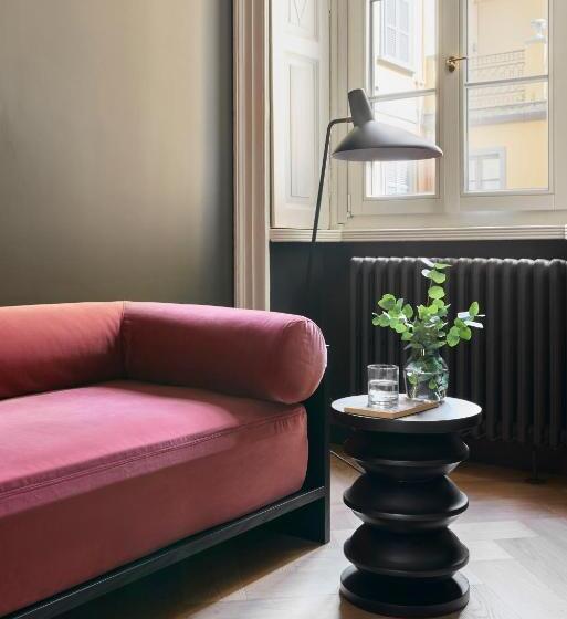 پانسیون Crossing Manzoni