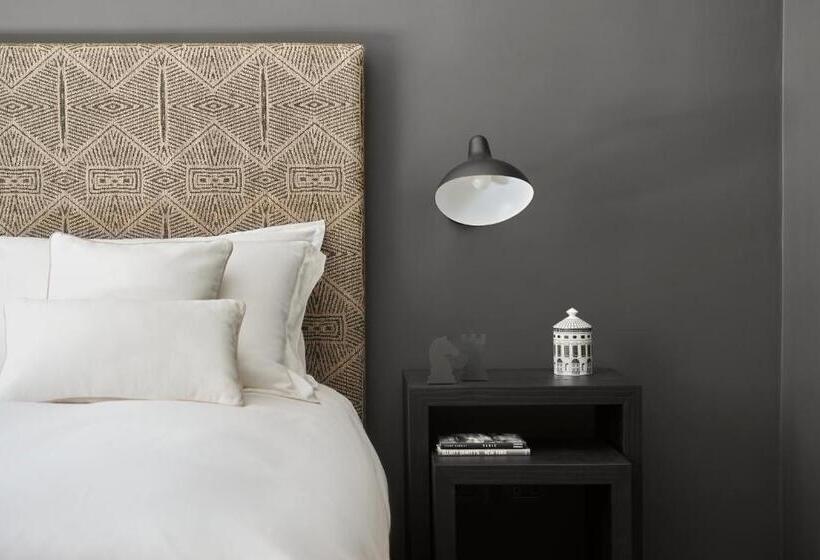 پانسیون Crossing Manzoni