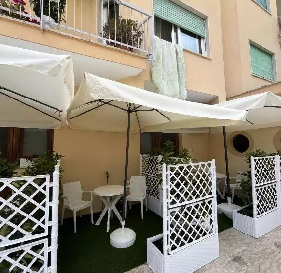 Majatalo Girasole Room Sperlongaresort