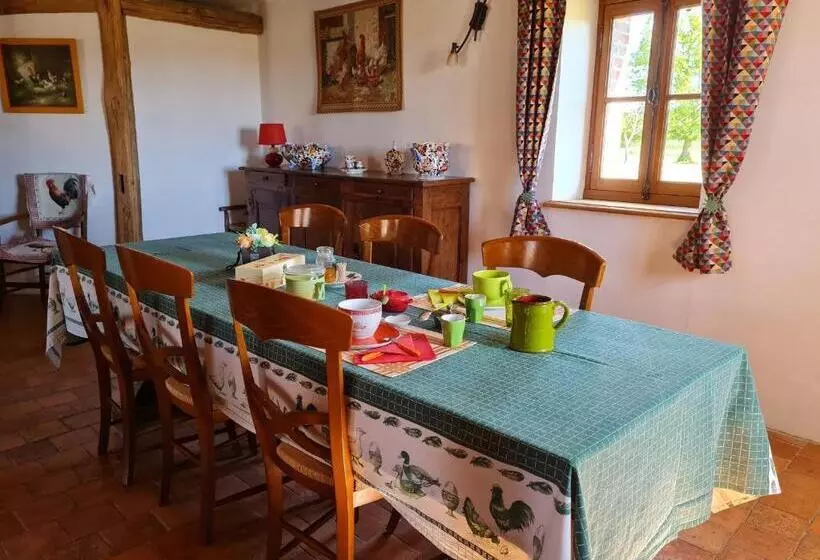 Majatalo Roulotte Confortable Avec Balcon En Bois, Climatisation Et Prêt De Vélos, Près Du Château De Sully