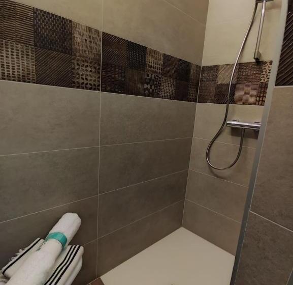 Пансион Ninsòle