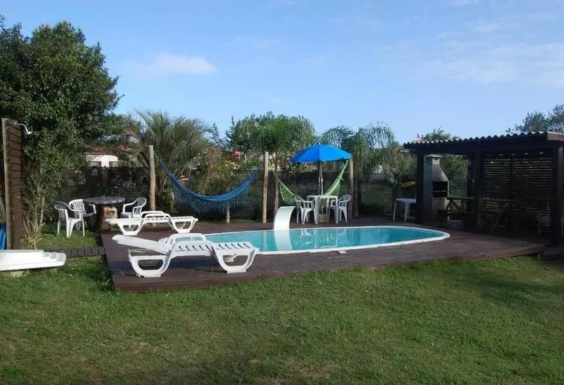 Retkeilymaja Akira Residencial
