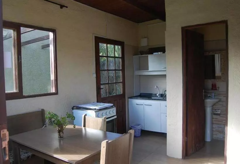 Retkeilymaja Akira Residencial