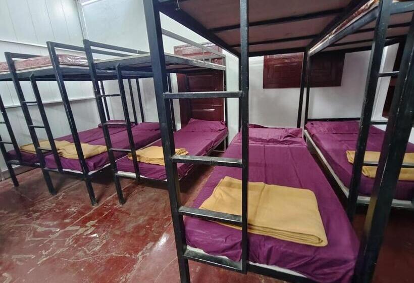 فندق صغير Paradise Dormitory Vattavada
