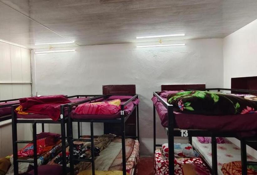 فندق صغير Paradise Dormitory Vattavada