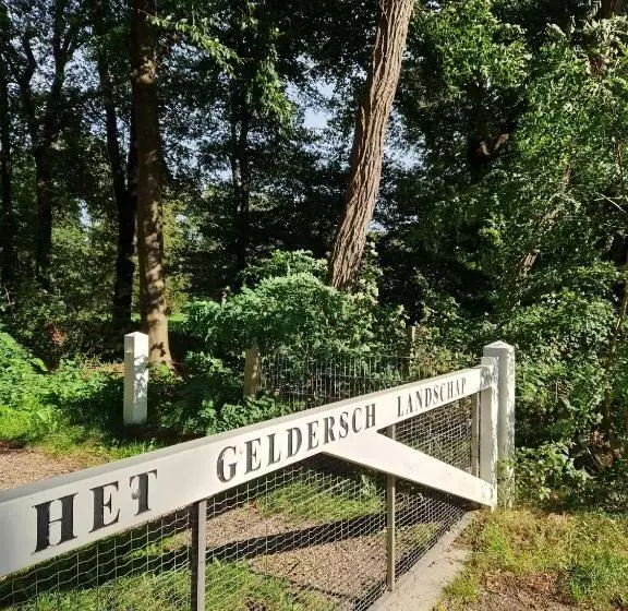 B&b Nature & U