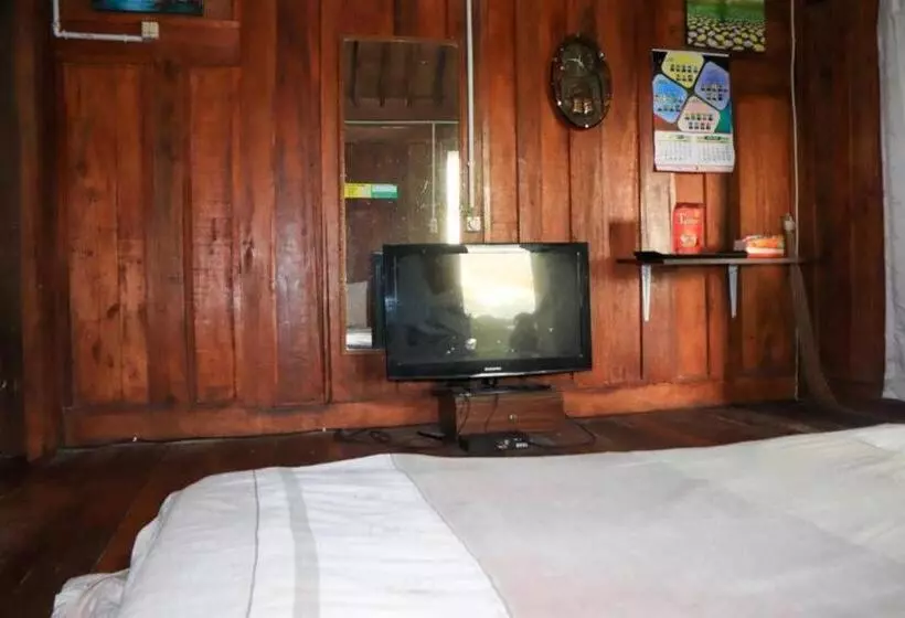 Aamiaismajoitus (B&B) Kangkung House Bujak