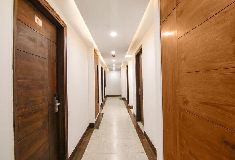 Fabhotel Prism Grand