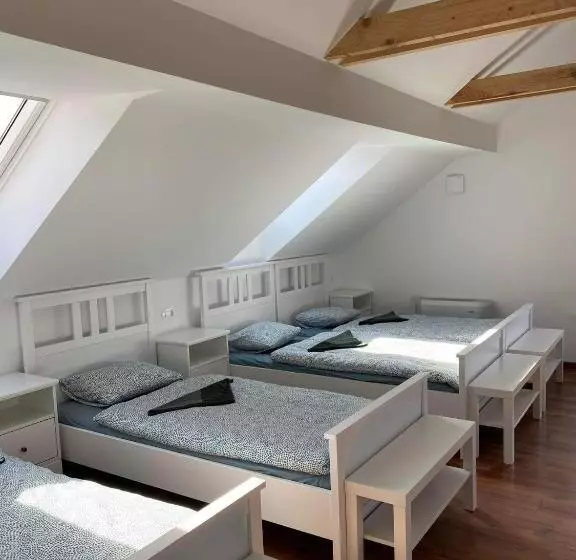 Hostel Vaneča