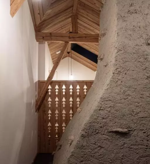 Hotelli Hôtel Restaurant Le Cochon Rose