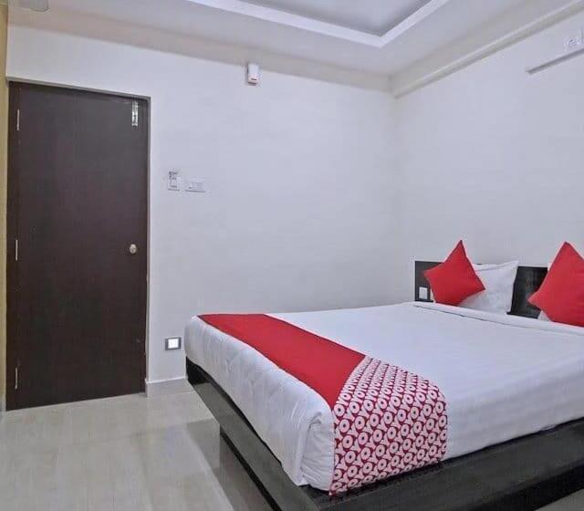 Hotel Jaganmatha Kollur