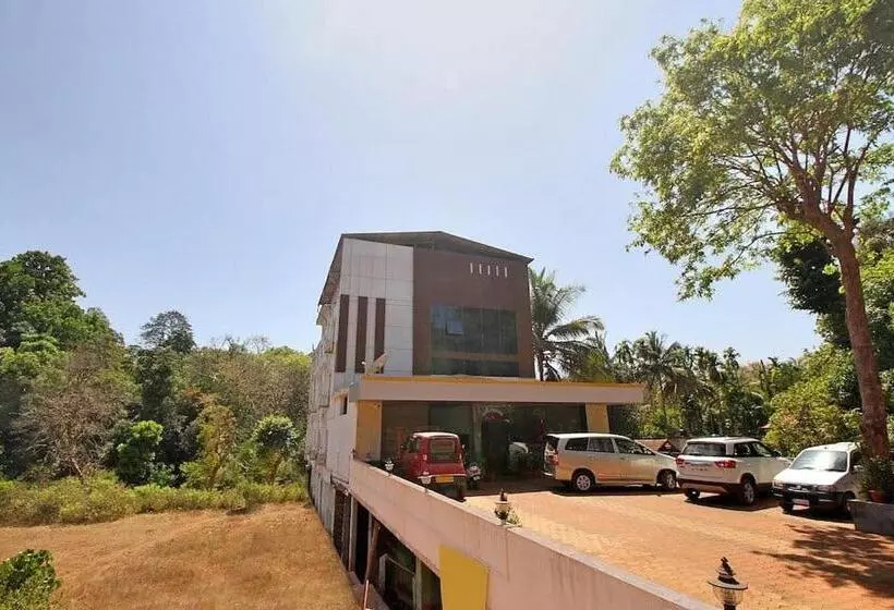 ホテル Jaganmatha Kollur