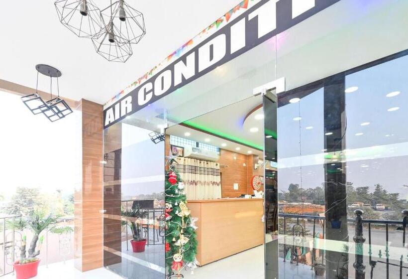 Отель Oyo Florida Restaurant & Guest House