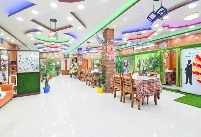 ホテル Oyo Florida Restaurant & Guest House