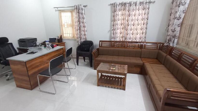 Отель Shantham Service Apartments, Indumanagar, Coimbatore