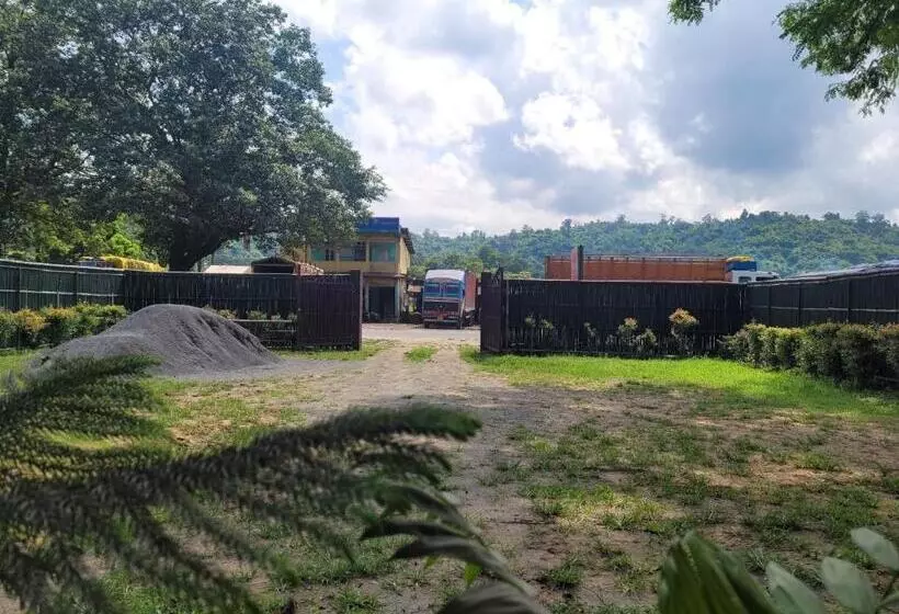 Hotelli The Western Lodge