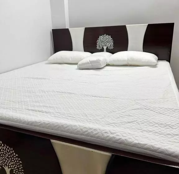 Oyo Hotel R Glory