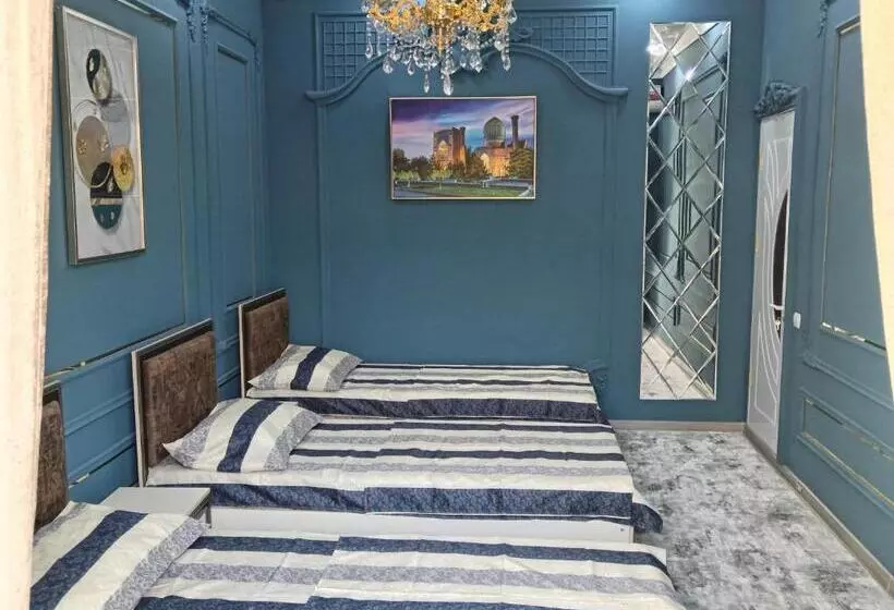 ペンション Abubakir Guests House