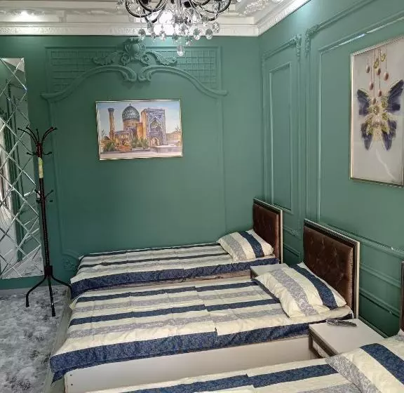 ペンション Abubakir Guests House