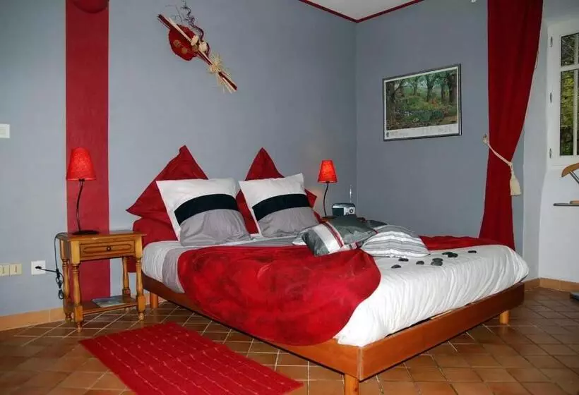 Majatalo Domaine De Chanteperdrix