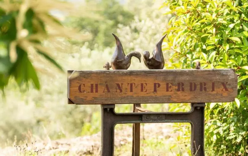 Majatalo Domaine De Chanteperdrix