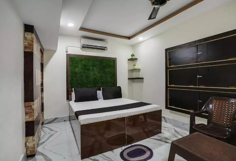 ペンション Omkar Guest House