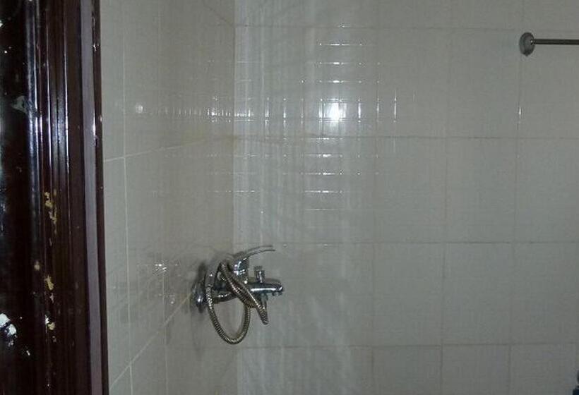 پانسیون Room In Lodge Vision Serviced Apartments