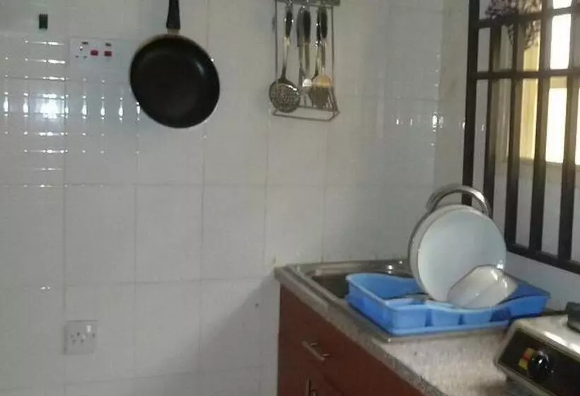 پانسیون Room In Lodge   Vision Serviced Apartments