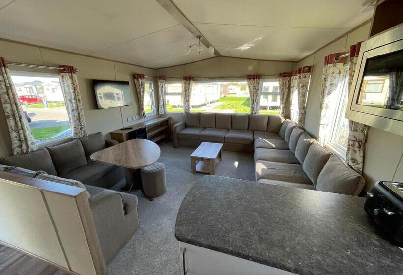 リゾートホテル 87 Lancaster Crescent