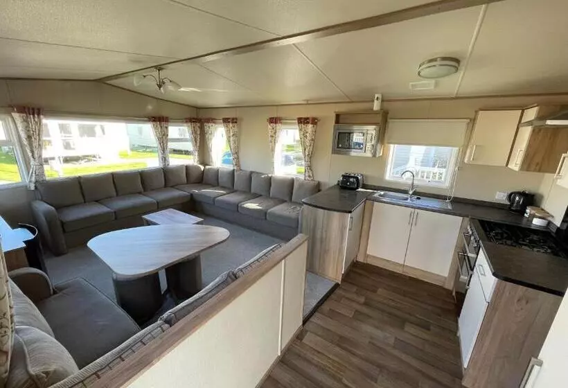 リゾートホテル 87 Lancaster Crescent