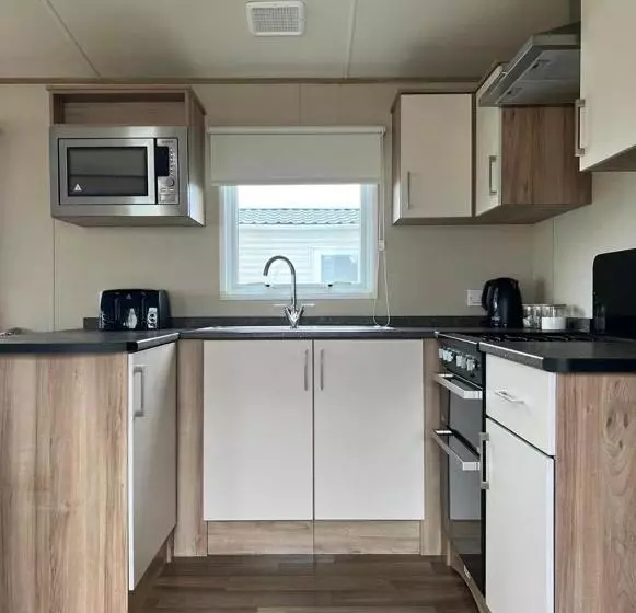 リゾートホテル 87 Lancaster Crescent