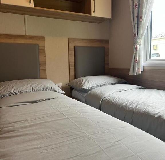 リゾートホテル 87 Lancaster Crescent