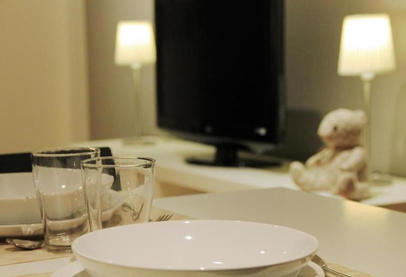 Alguera Apartments Industria