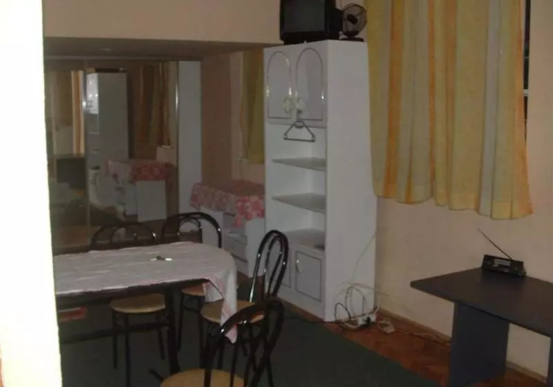 هتل Artificial Hostel
