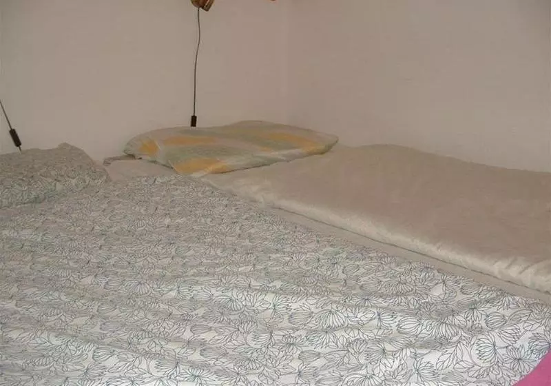هتل Artificial Hostel