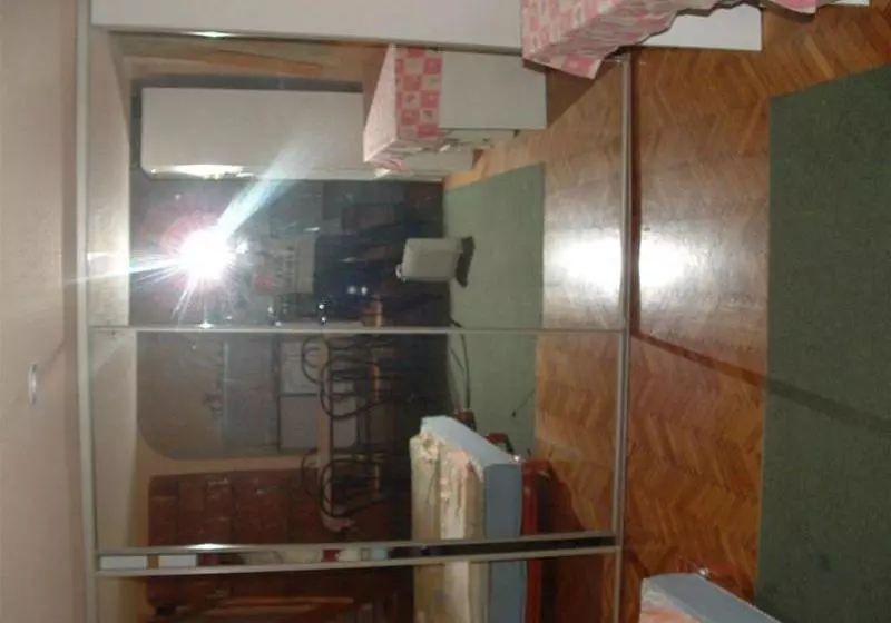 هتل Artificial Hostel