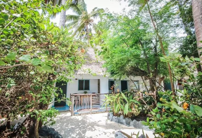 هتل Blue Reef Sport & Fishing Lodge And Bungalows