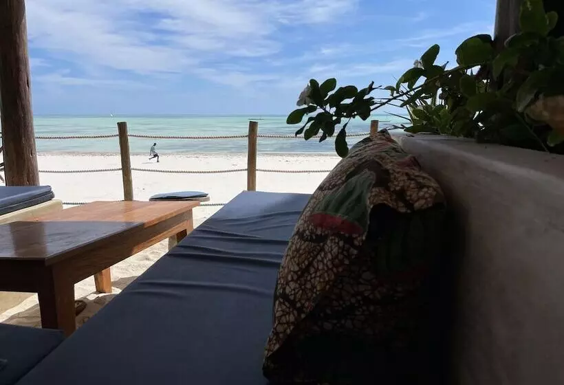 هتل Blue Reef Sport & Fishing Lodge And Bungalows