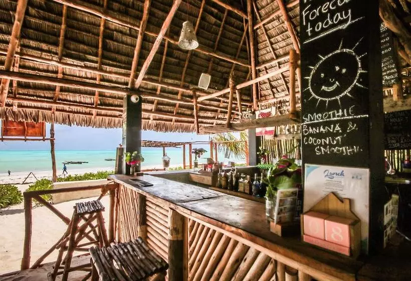 هتل Blue Reef Sport & Fishing Lodge And Bungalows