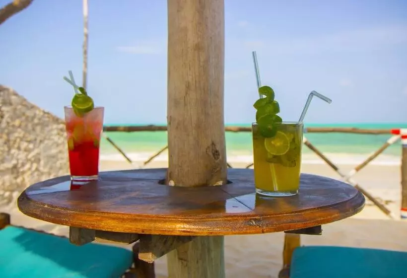 هتل Blue Reef Sport & Fishing Lodge And Bungalows