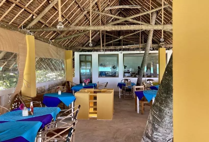 هتل Blue Reef Sport & Fishing Lodge And Bungalows