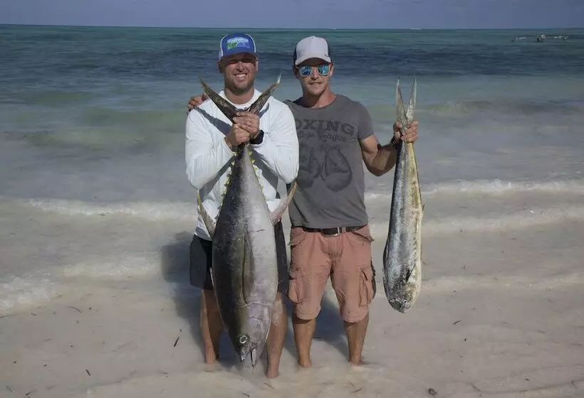 هتل Blue Reef Sport & Fishing Lodge And Bungalows