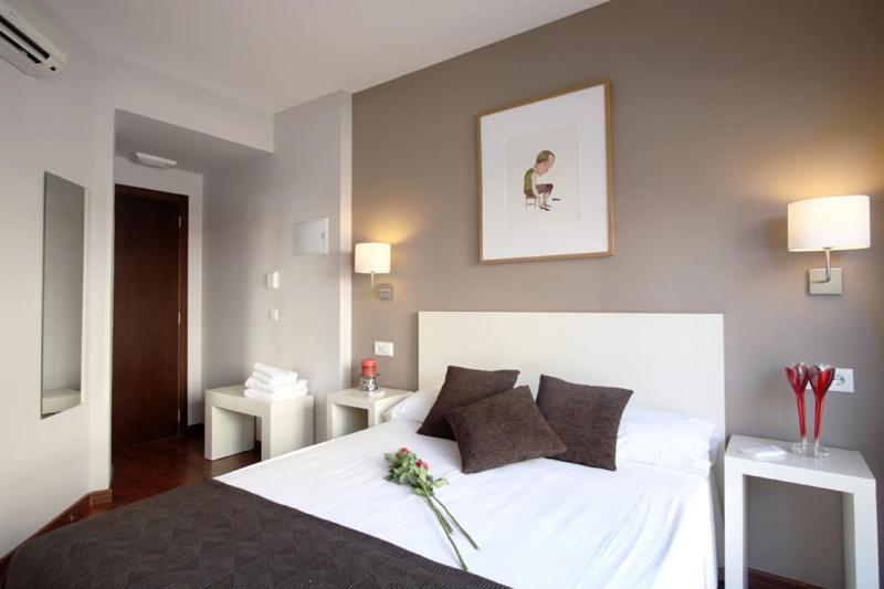 هتل Dormavalencia Hostel Regne